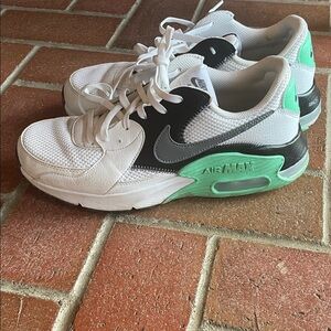 Nike Air Max Athletic Shoes